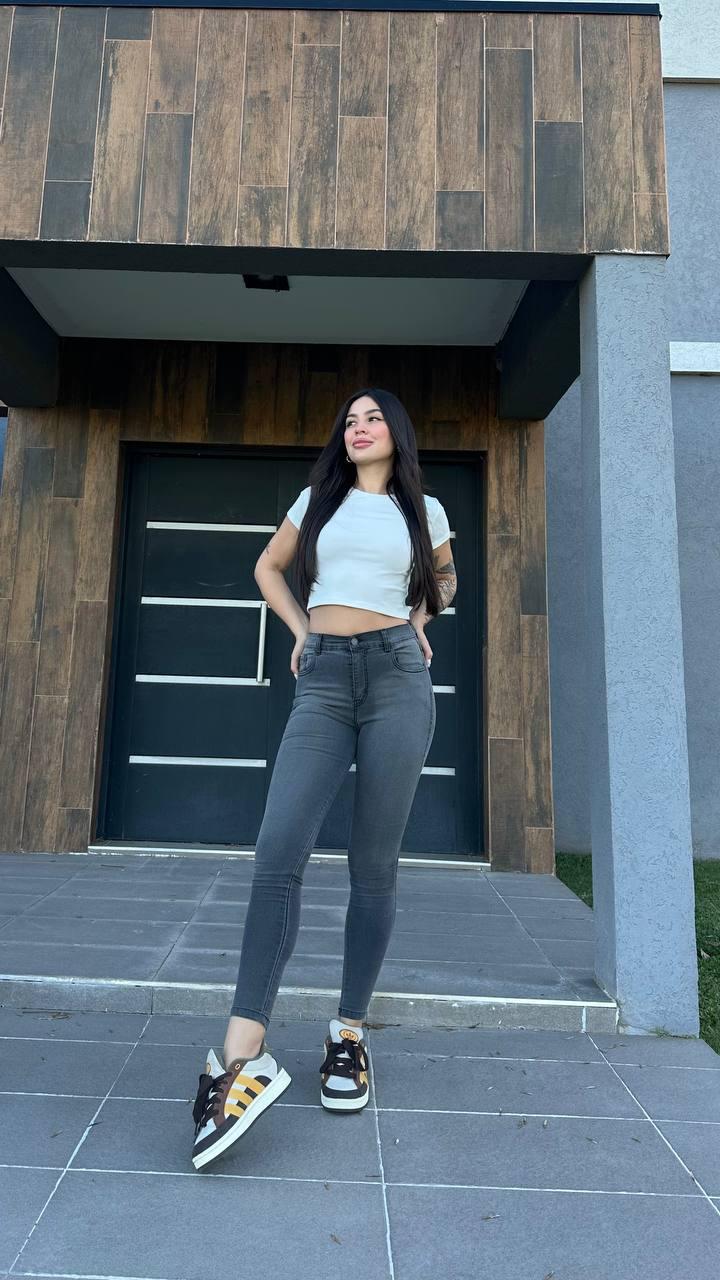 SKINNYJEANS GRIS 🩶