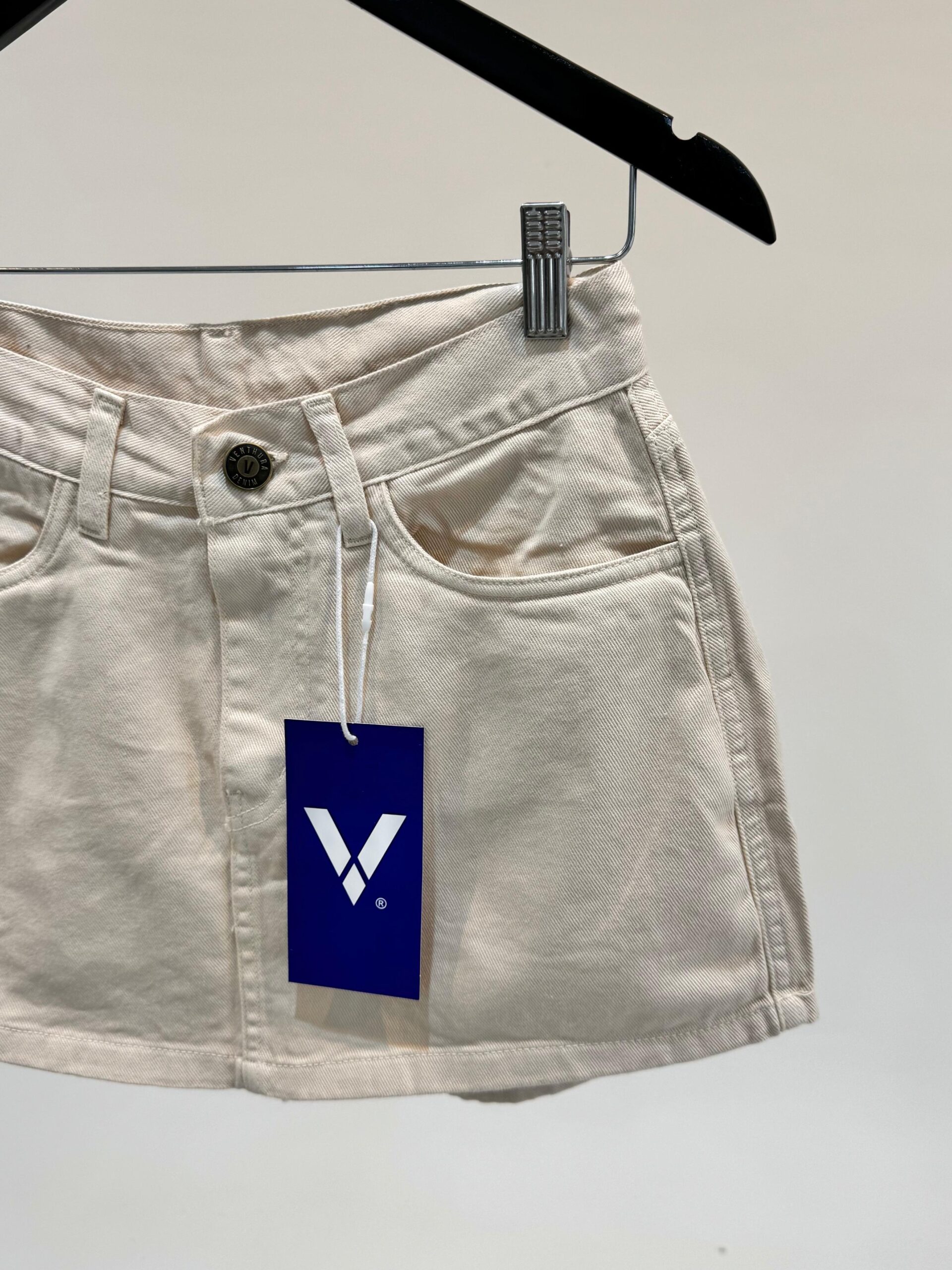 SHORT POLLERA NATURAL