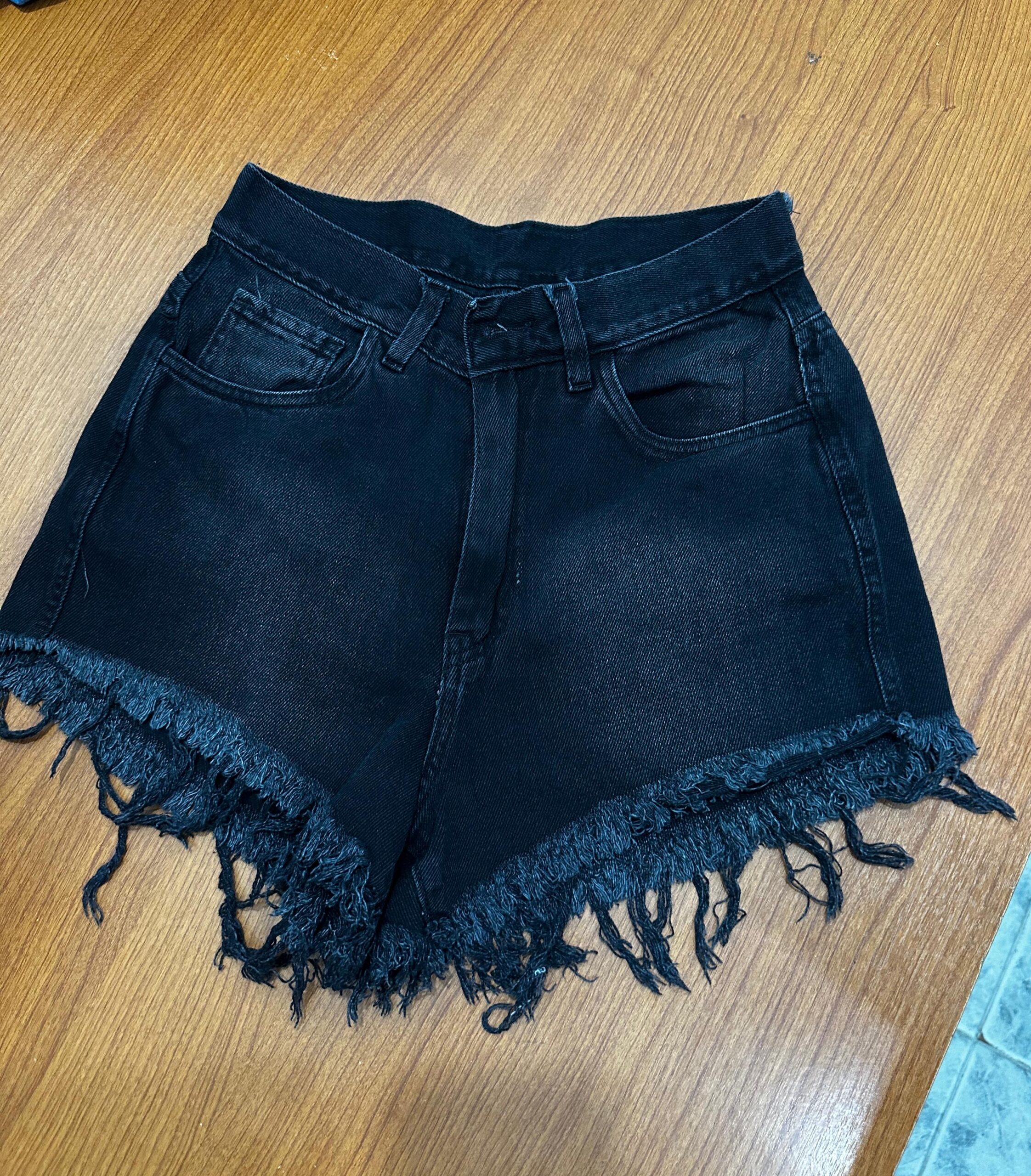 SHORT FLECO  GRIS LOCALIZADO✨>>>>tiro alto