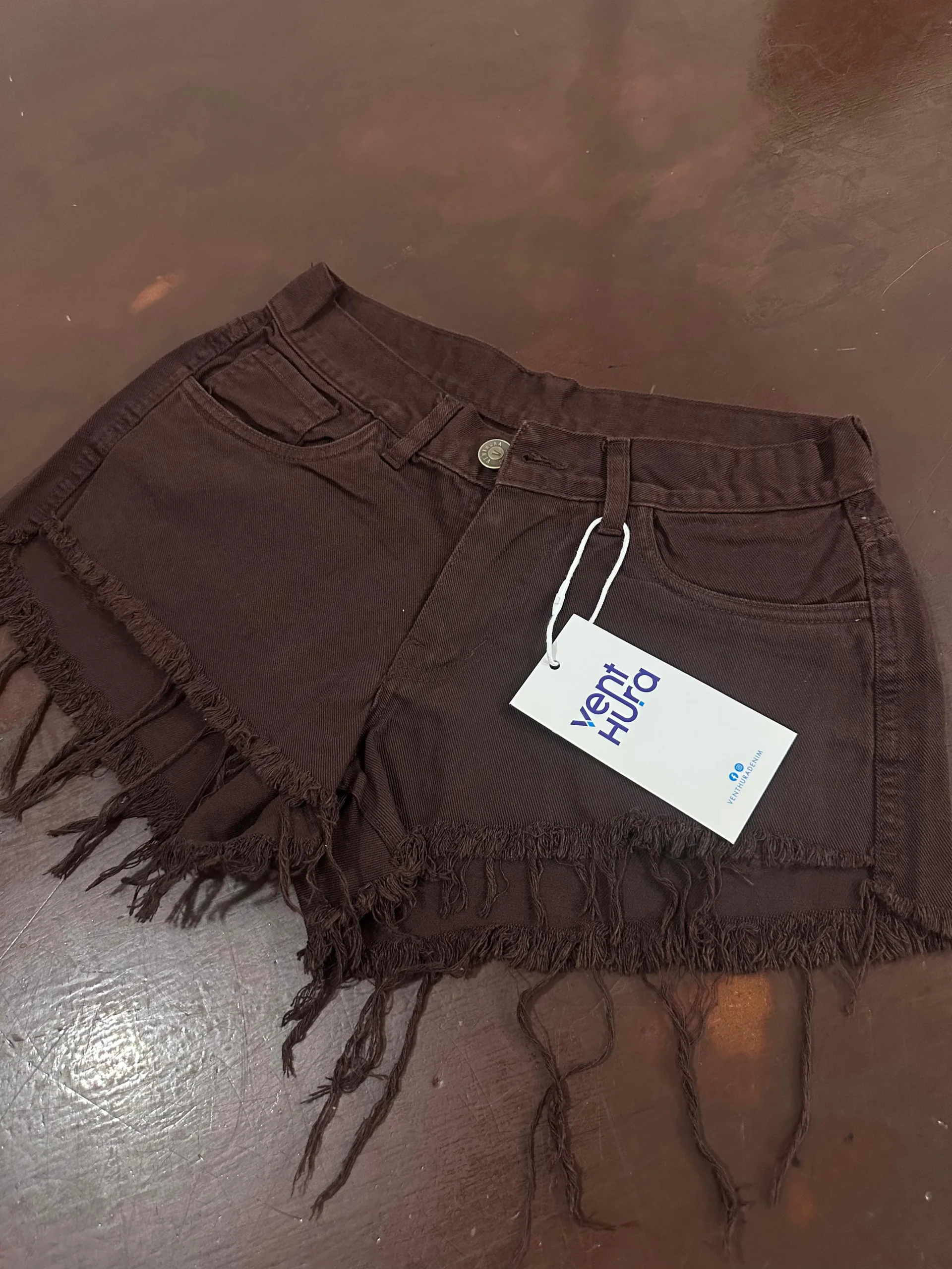 SHORT FLECO CHOCOLATE 🍫> tiro BAJO