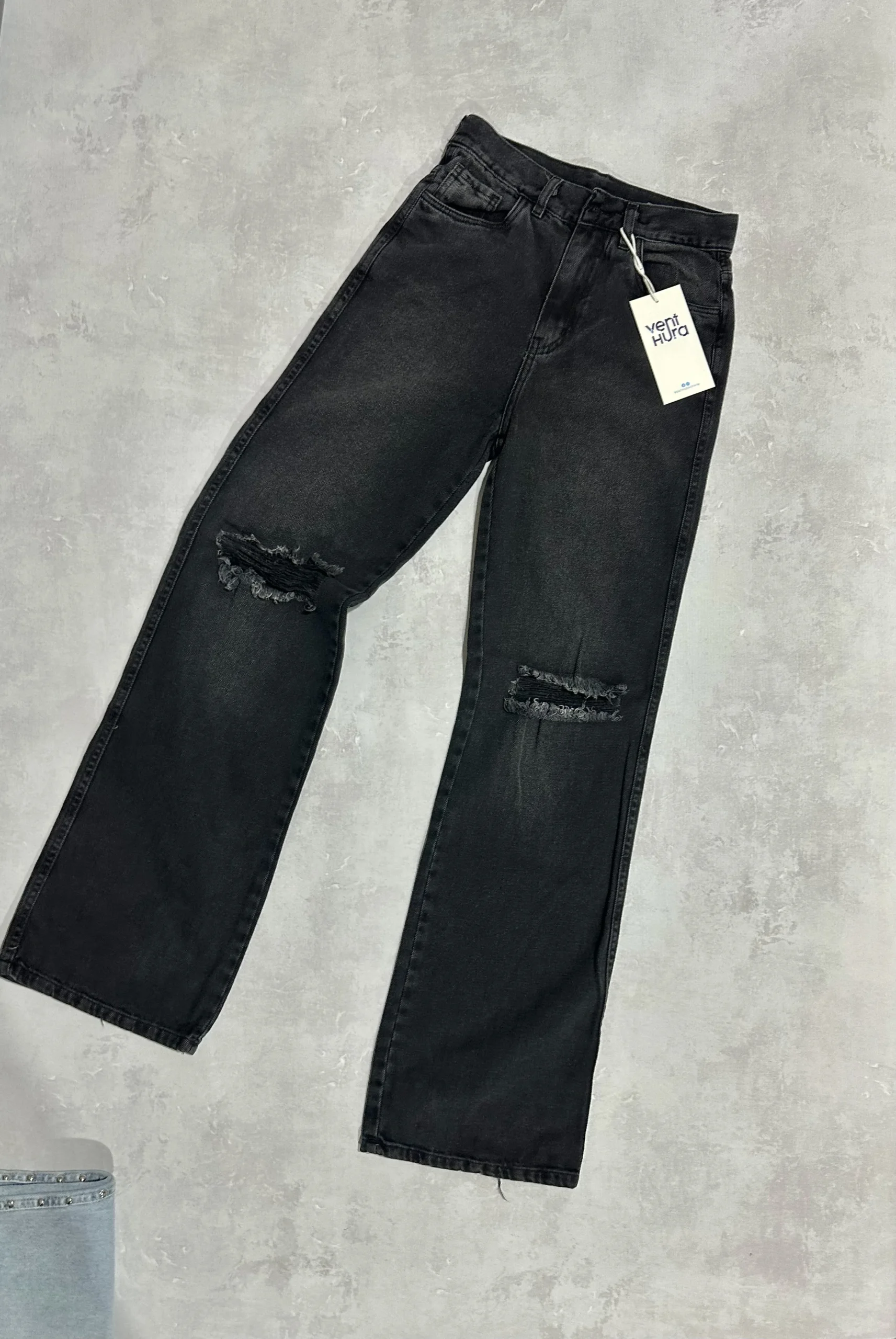 WIDE LEG GRIS LOCALIZADO ROTURA