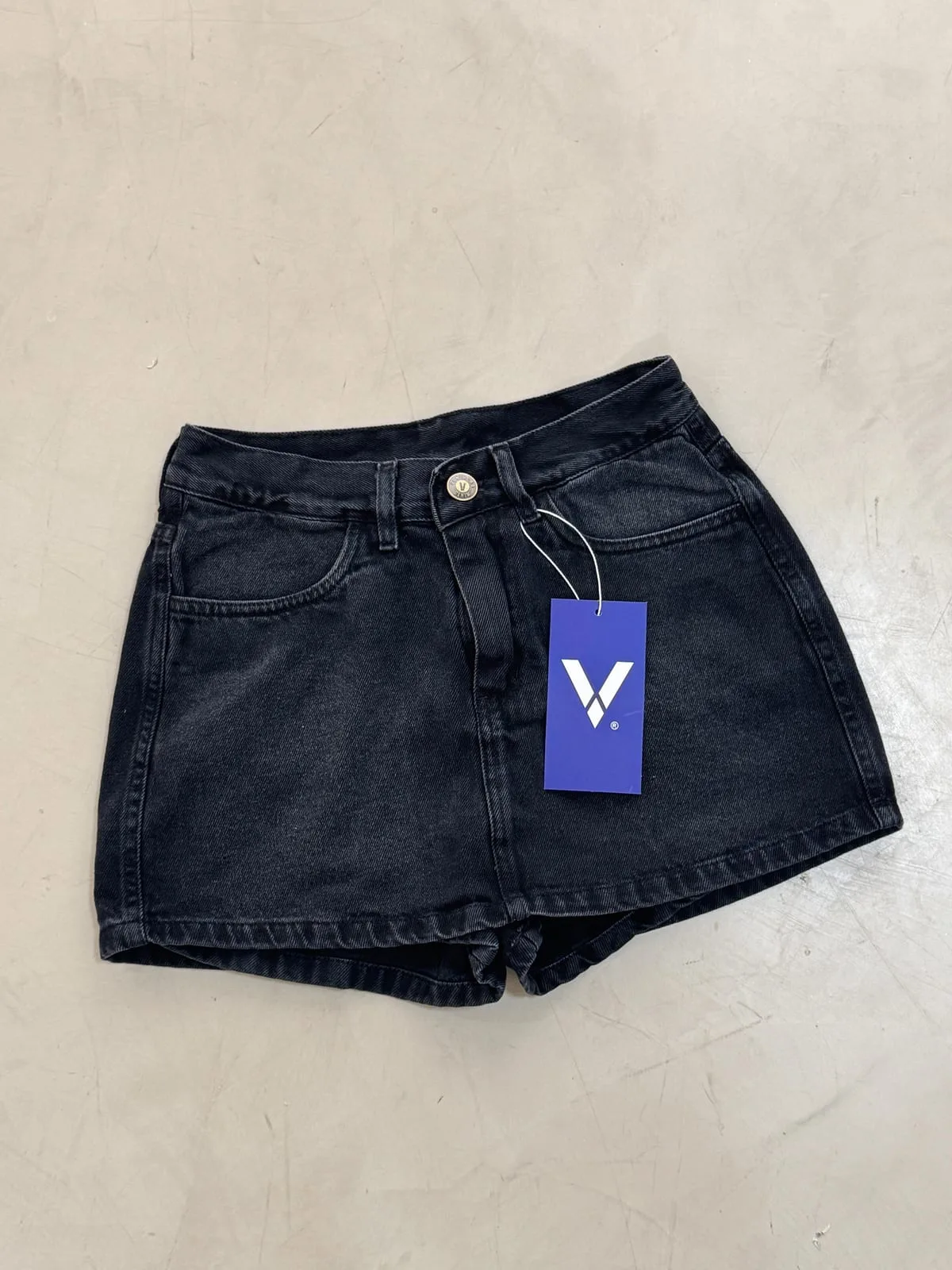 Pollera short rígido gris localizado - Venthura (foto 2)
